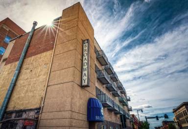 Main picture of 23 Broadway N