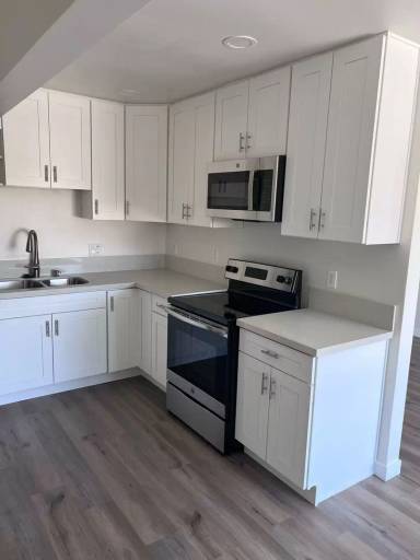 Main picture of 2005 Highland Ave