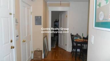Main picture of 90 Elm St