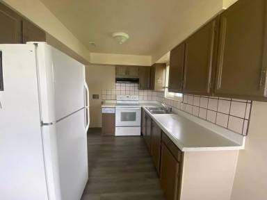 Main picture of 10749 S Dixie Hwy