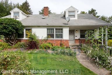 Main picture of 3941 SW Marigold St