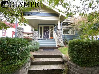 Main picture of 108 20th Ave SW