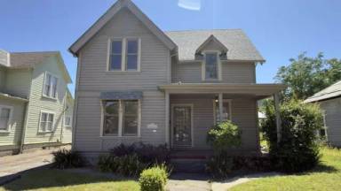 Main picture of 1105 SE Pine St