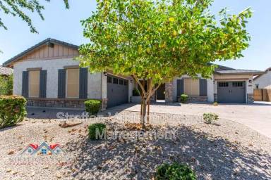 Main picture of 20981 E Watford Dr