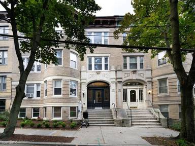 Main picture of 10 Fuller St