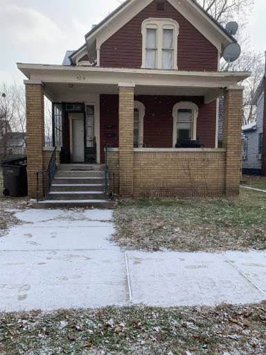 Main picture of 509 W Franklin St