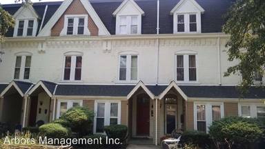 Main picture of 711 Chautauqua Ct