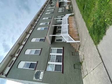 Main picture of 502 1/2 S 5th St