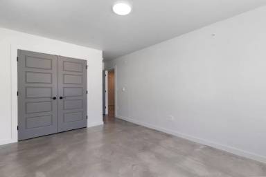 Main picture of 5155 Fallon St