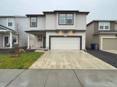 Main picture of 3883 S Clinton Rd