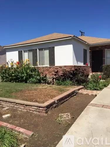 Main picture of 5638 Whitewood Ave