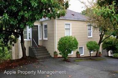 Main picture of 408 Raye St