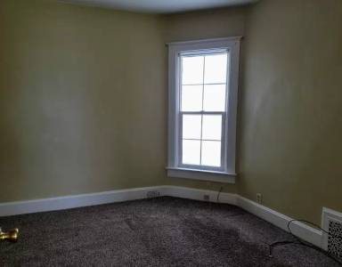 Main picture of 1600 N Main St