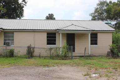 Main picture of 2201 Dervan St