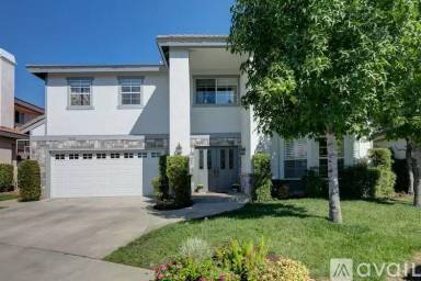 Main picture of 702 Country Oaks Cir