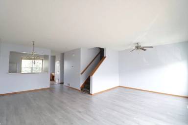 Main picture of 7860 Old Carriage Ct