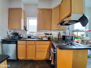 Main picture of 335 Beacon St