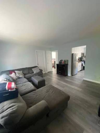 Main picture of 398 N 3rd Ave