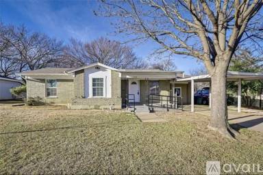 Main picture of 406 Hillcrest St