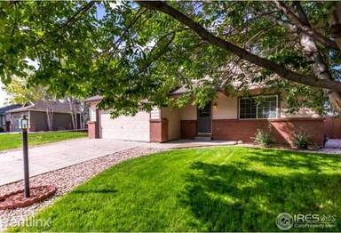 Main picture of 379 Sunmountain Dr