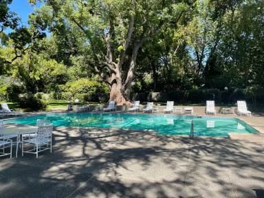 Main picture of 4100 Folsom Blvd