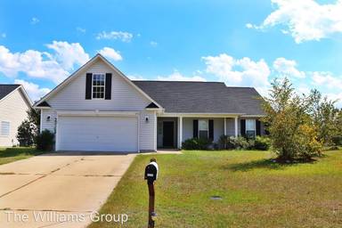 Main picture of 5223 Woodpecker Dr