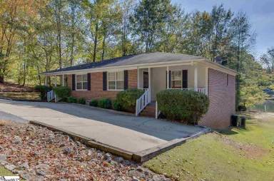 Main picture of 308 Bates View Dr