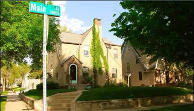 Main picture of 1400 S Main Ave