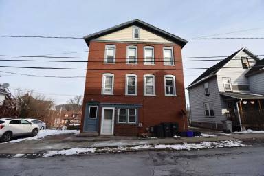 Main picture of 22 S Highland St