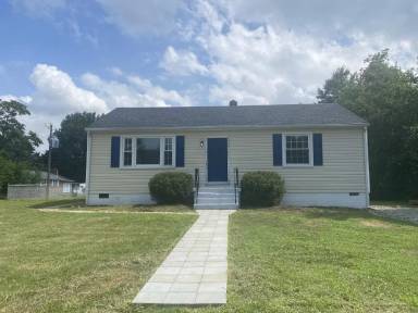 Main picture of 2613 Gay Ave
