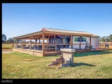 Main picture of 1255 Vogelsang Rd