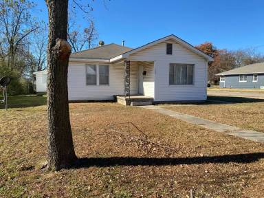 Main picture of 1730 N Park Ave