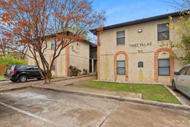 Main picture of 612 W North Loop Blvd