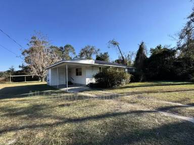 Main picture of 2751 SW State Road 47