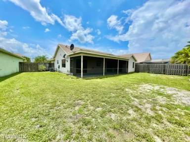 Main picture of 22518 Grouper Ct