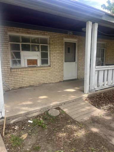 Main picture of 1642 N Hillside St