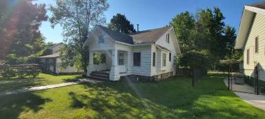 Main picture of 4524 Cooke St