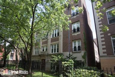 Main picture of 4241 N Kenmore Ave
