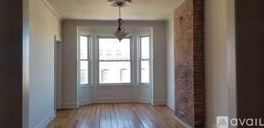 Main picture of 182 1st St