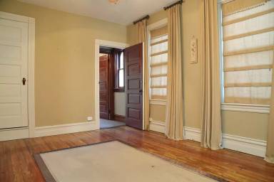 Main picture of 611 W Lemon St