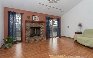 Main picture of 13717 Valley St