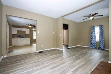 Main picture of 636 Western Dr