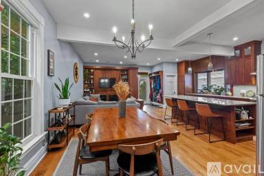 Main picture of 4317 N Kenneth Ave