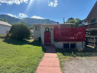 Main picture of 1023 Bennett Ave