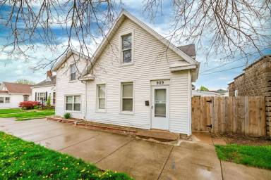 Main picture of 909-911 W Madison St Duplex