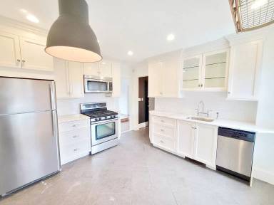 Main picture of 47 Edward St