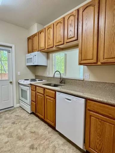 Main picture of 728 Stubbs Rd