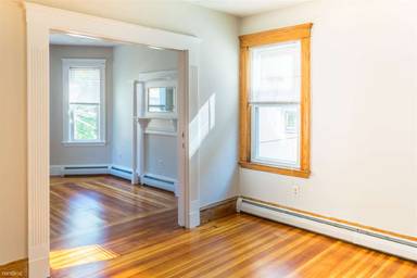 Main picture of 10 Chatham St
