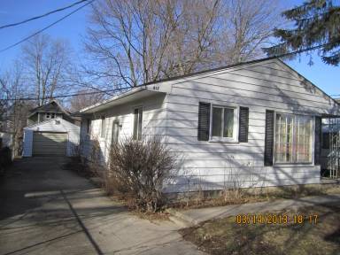 Main picture of 812 Woodbine Ave