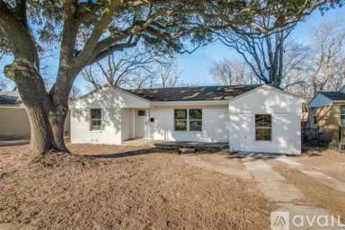 Main picture of 3303 Lawnview Ave